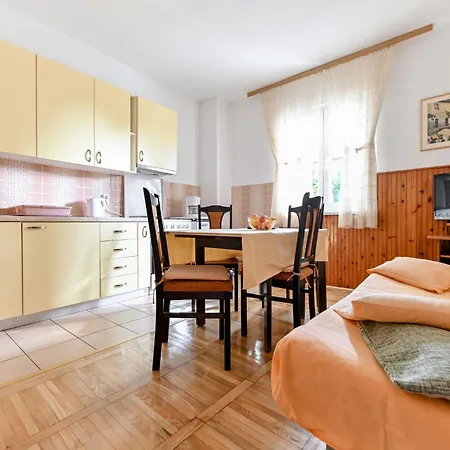 Ana-1 By Interhome Apartman Starigrad-Paklenica