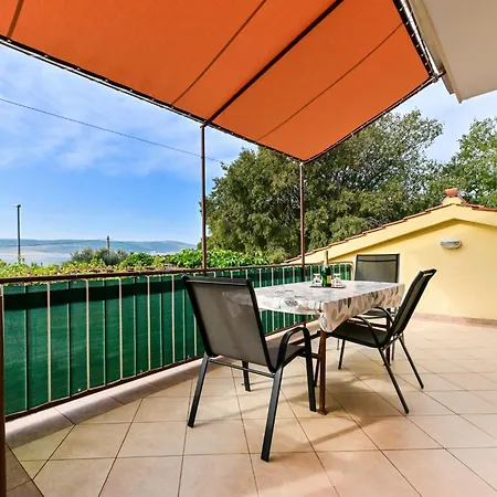Ana-1 By Interhome Apartman Starigrad-Paklenica